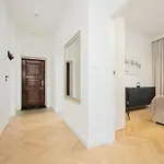 Lägenhet Charming Plac Zamkowy In Old Town By Renters *