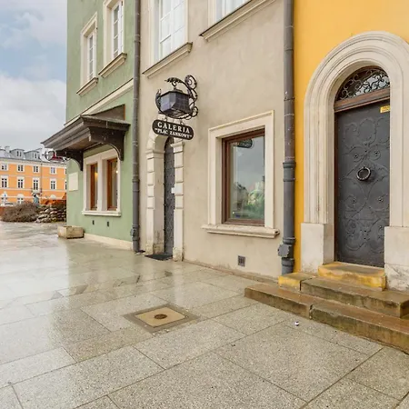Charming Plac Zamkowy In Old Town By Renters Lägenhet Warszawa