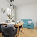 Apartment Charming Plac Zamkowy In Old Town By Renters Warschau