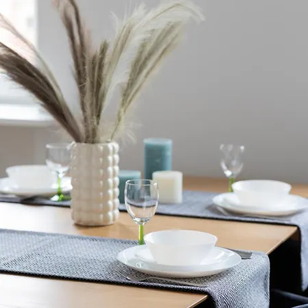 Charming Plac Zamkowy In Old Town By Renters Apartment *