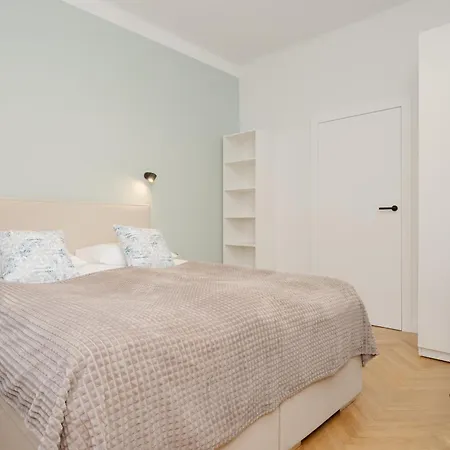 Charming Plac Zamkowy In Old Town By Renters * ワルシャワ
