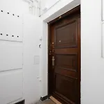 Charming Plac Zamkowy In Old Town By Renters Warszawa