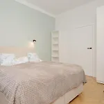 Charming Plac Zamkowy In Old Town By Renters * Warszawa